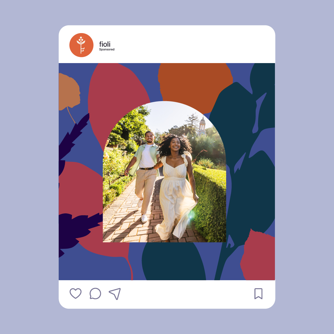 Digital ad framing a visitor portrait inside an arch over a seasonal leaf pattern